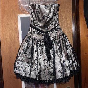 Cocktail dress size 4